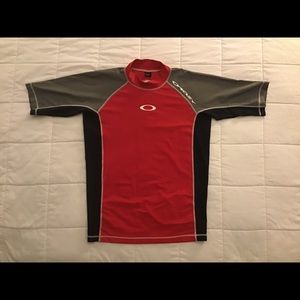 Oakley Surf Rash Guard